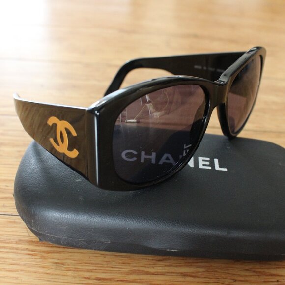 Chanel Classic Oversized Black Gold Logo Square Sunglasses Unisex Frames - Picture 8 of 8